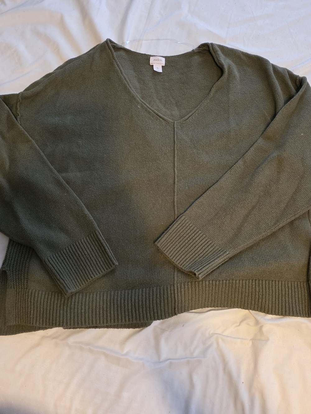 Auden Olive V-Neckl Sweater